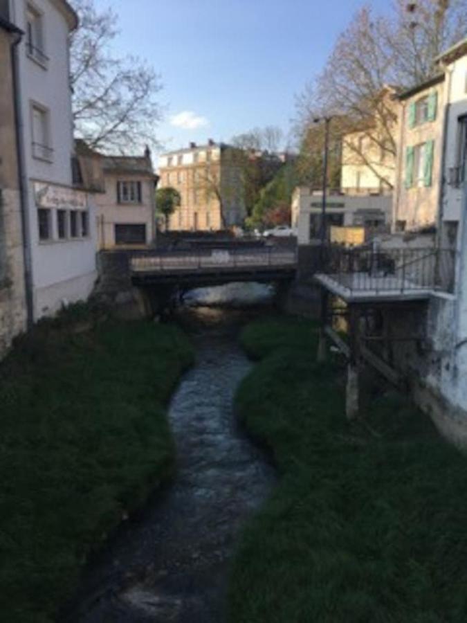 Au Chevet Des Canaux De Verdun Kültér fotó